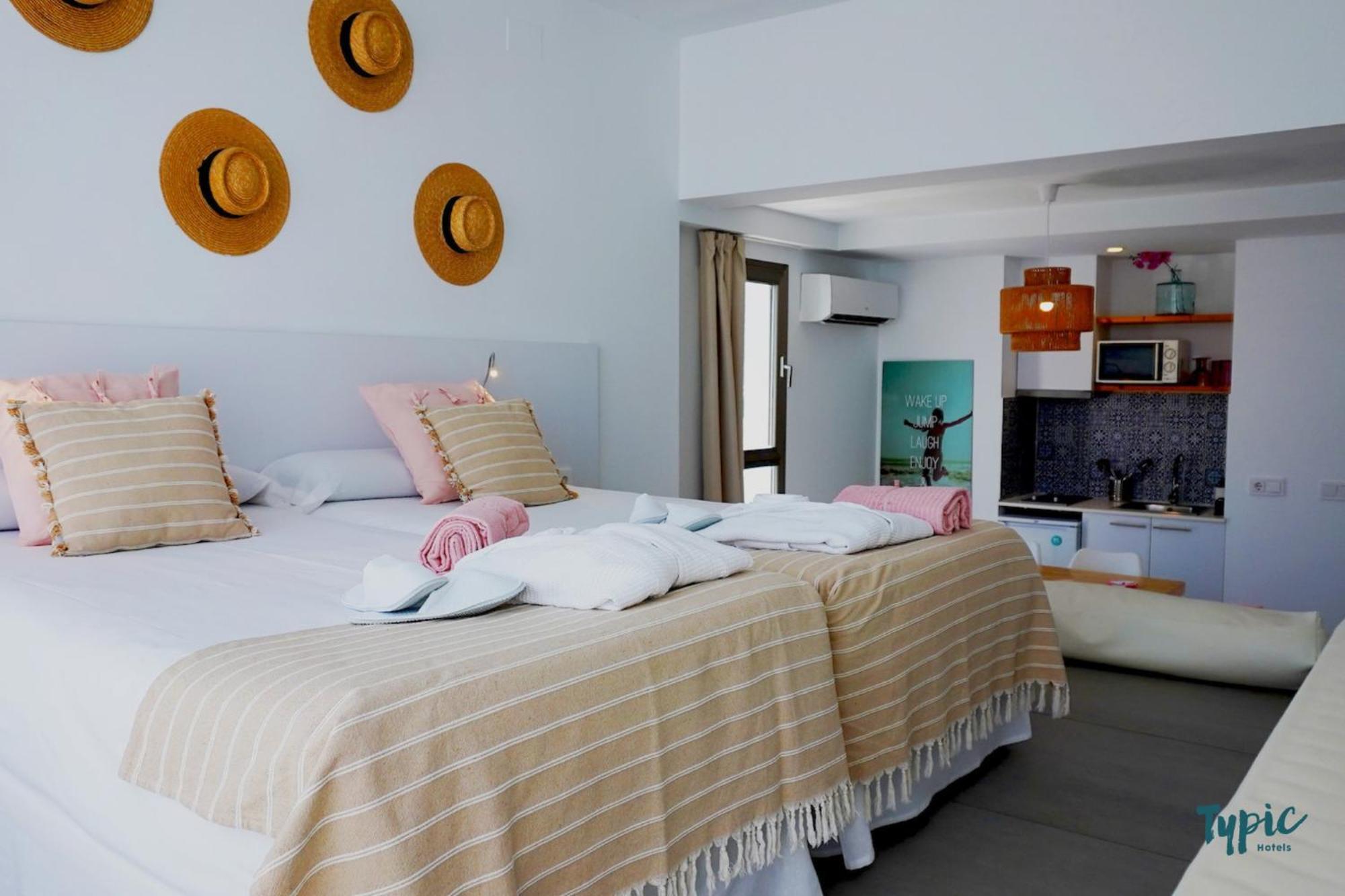 الشقق الفندقية سان أنطونيوفي  Typic Marina Playa - Adults Only المظهر الخارجي الصورة