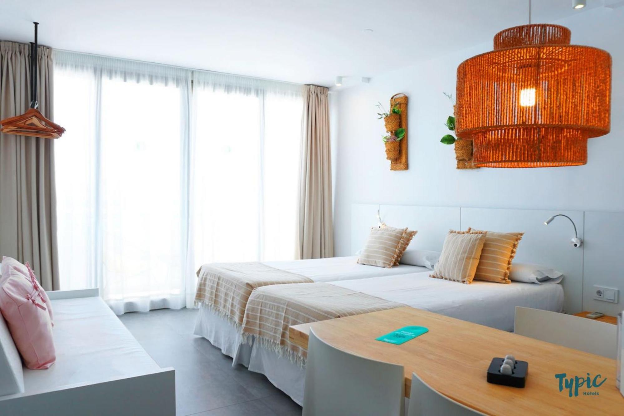 الشقق الفندقية سان أنطونيوفي  Typic Marina Playa - Adults Only المظهر الخارجي الصورة